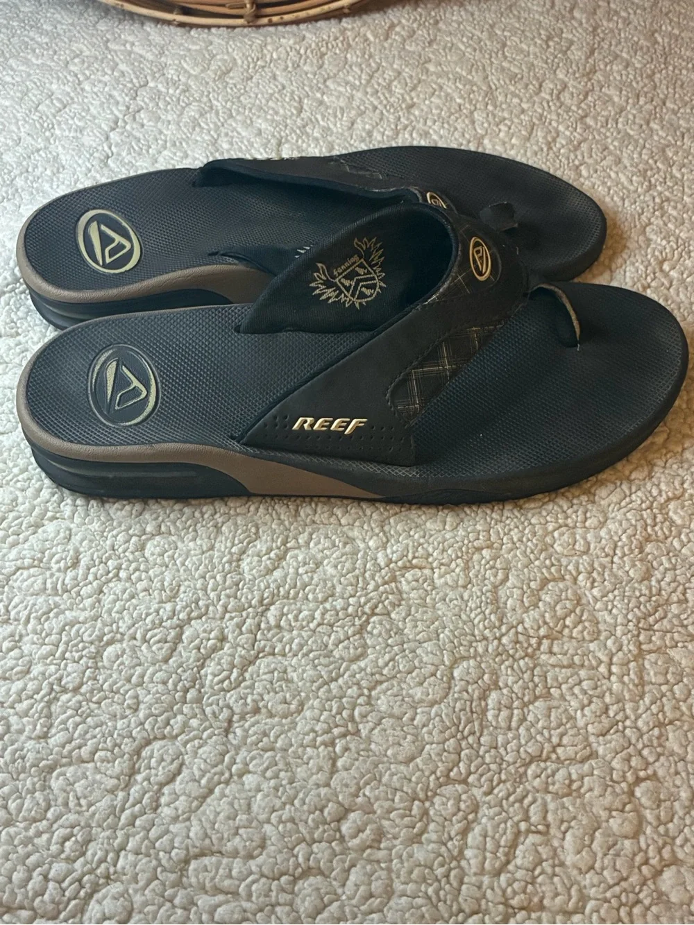 Reef Men’s Size 9 Black Cushioned Flip Flop Sandals Comfort